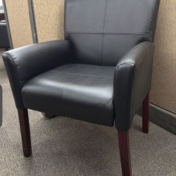 LIVING ROOM CHAIR / OFFICE, DESK,VANITY CHAIR