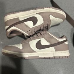 Nike Dunk 8.5W
