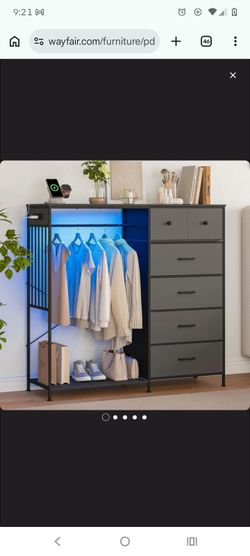 Dresser