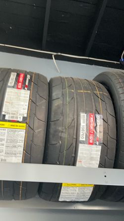 305/45/17 nitto nt555R D2