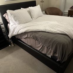 Queen Size Bed 