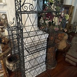 Black Metal Ornate Rack 