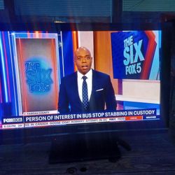 42" SAMSUNG 1080P HDTV WITH ROKU REMOTE CONTROL $150 FINAL PRICE READ DESCRIPTION AND SEE 👀 ALL PICTURES 