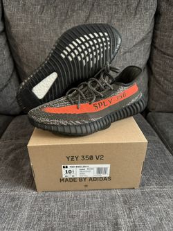 Adidas yeezy 350 V2 Carbon Belugas Size 10.5 Brand New Unworn