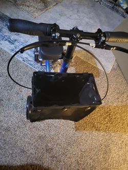 Kneeling scooter