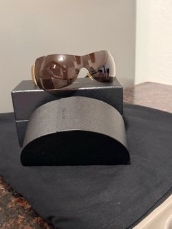 Like new woman PRADA Shield Sunglasses Brown , first person that brings $200 firm take it Costa Mesa