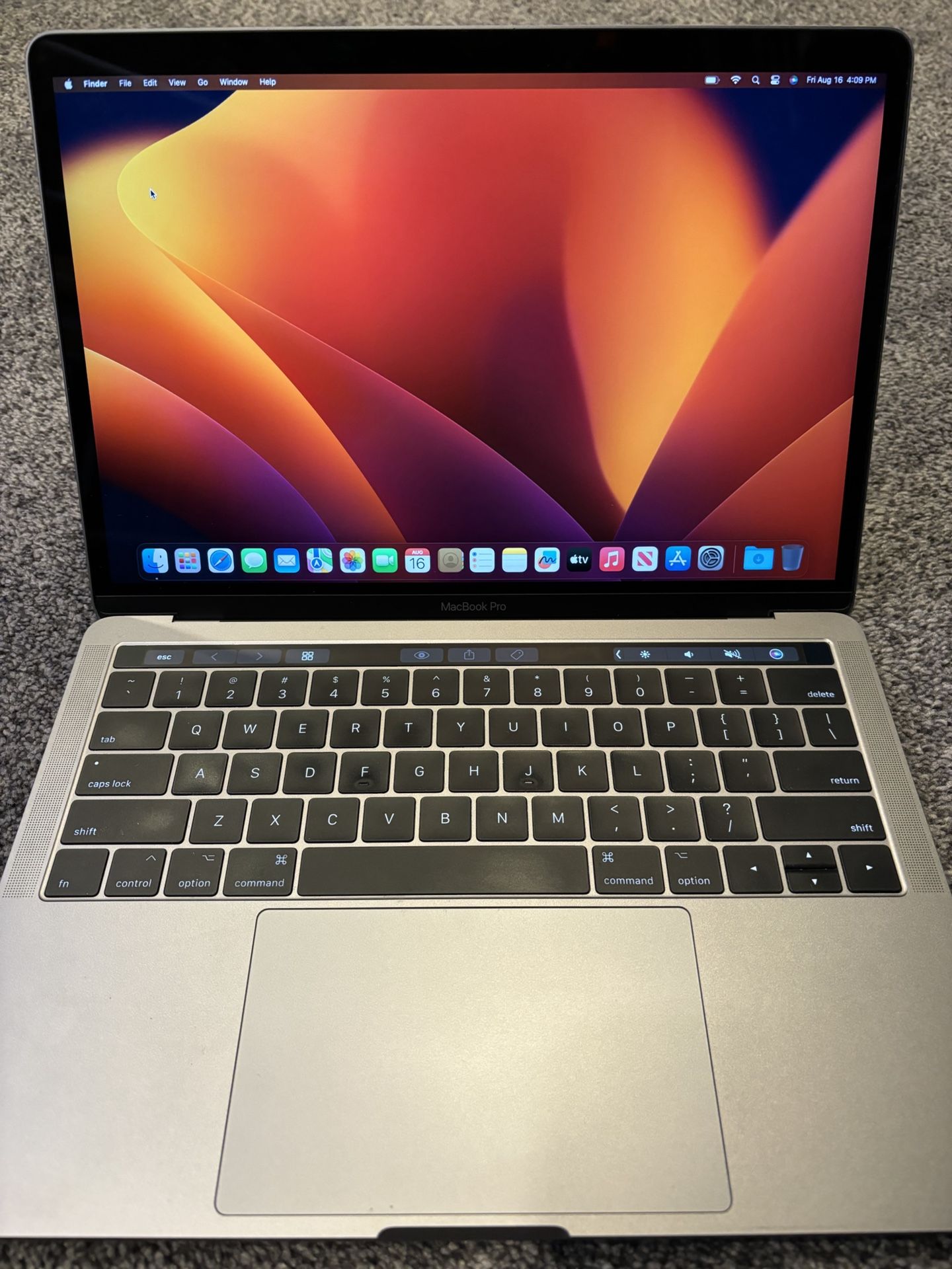 MacBook Pro Touch Bar Intel i5 16GB RAM