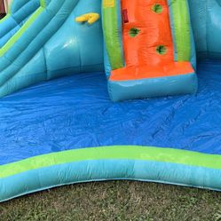 Blow Up Water Bounce