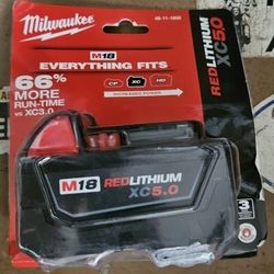 💥2 Milwaukee M18 RedLithium XC 5.0 Battery Pack – Set of 2 (BrSelling two brand new, sealed Milwaukee M18 RedLithium XC 5.0 battery BrandNew, Sealed)