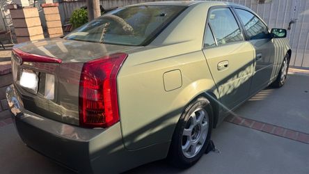 2004 Cadi CTS salvage