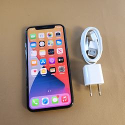 iPhone X 256gb - UNLOCKED - Like New  
