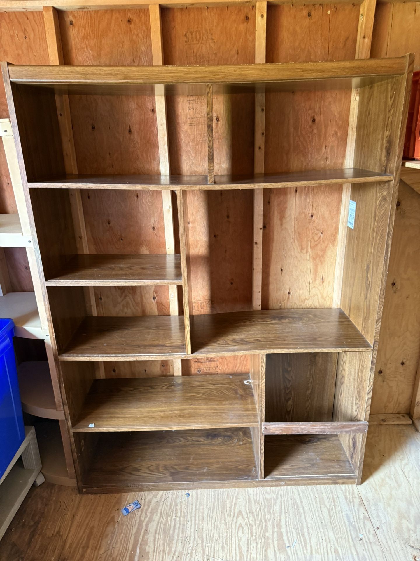 Storage Shelf Unit