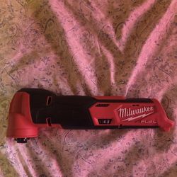 Milwaukee M12 Multi Tool 