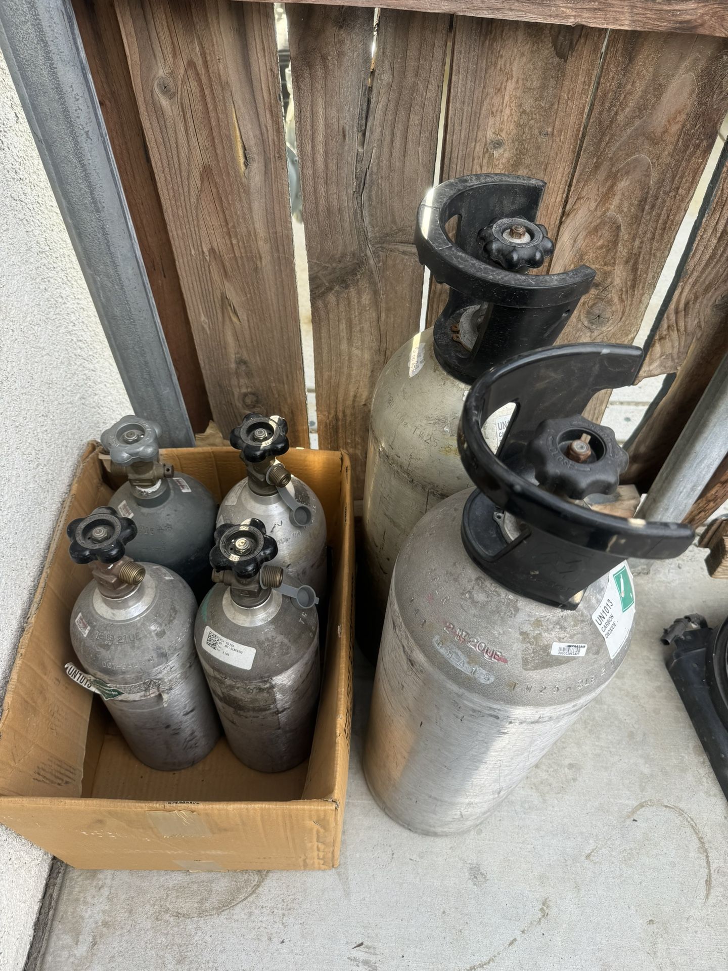 CO2 Tanks Or Welding Tanks