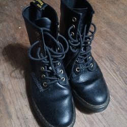Doc Marten Boots size 7