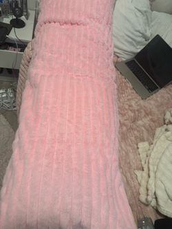 Pillow case for body pillow