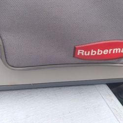 Travel Cooler Rubber Maid $25
