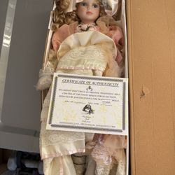 Collection Doll 
