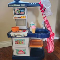 Play kitchen
