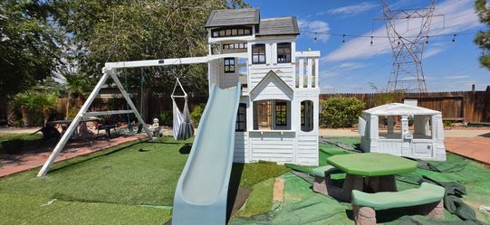 MUST GO ASAP! Complete Backyard Playset Bundle – $350 OBO