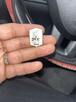 Castle Lanes Bowling Pin L & L for 200 points white blue gold