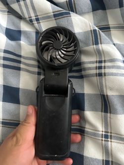 black portable fan