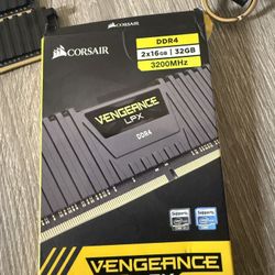 DDR4 2x16GB 32GB