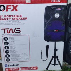 Qfx 8-in Portable Rechargeable Speaker