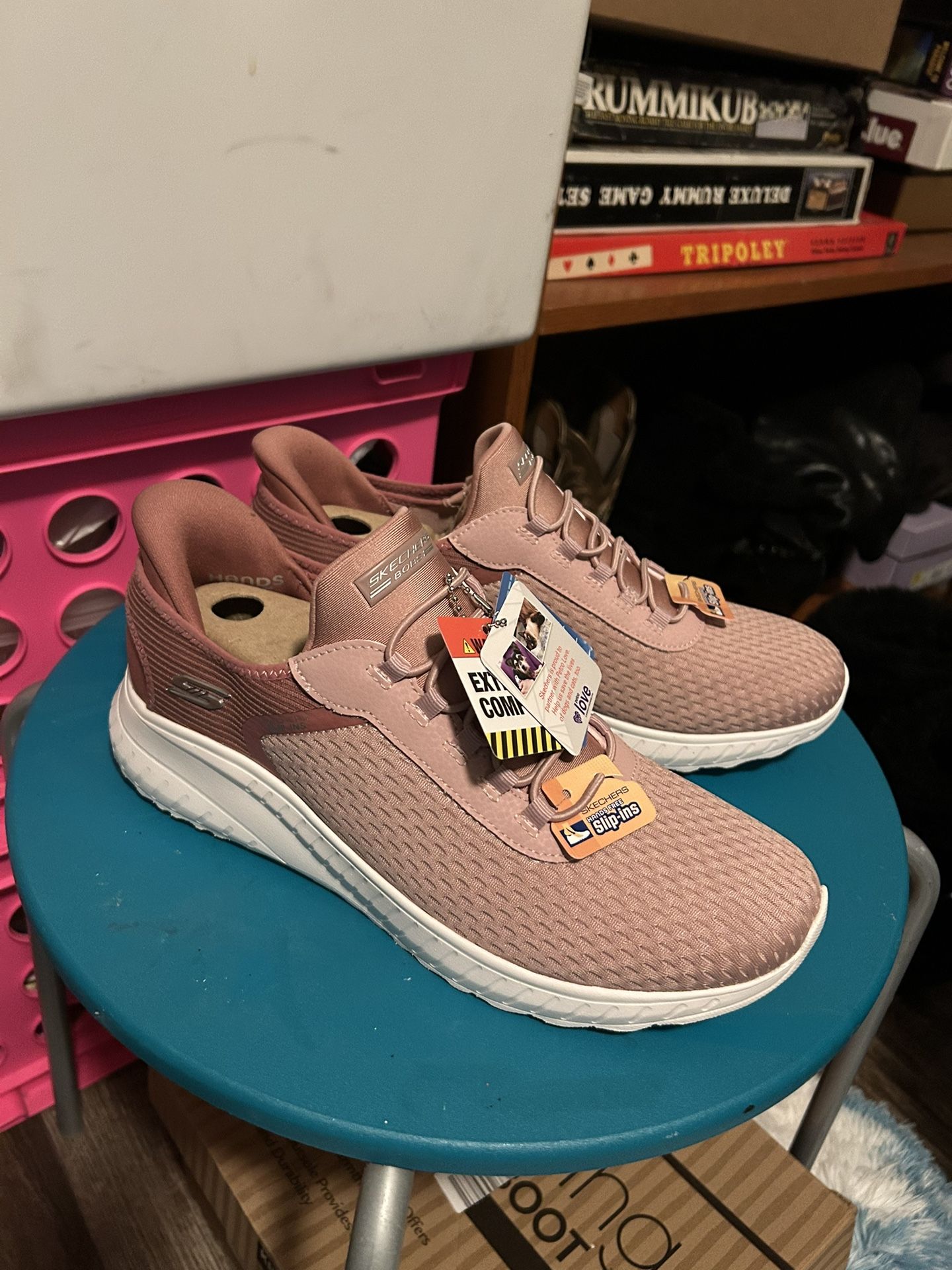 Sketchers Shoes NWT