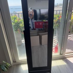 Jewelry Mirrored Case