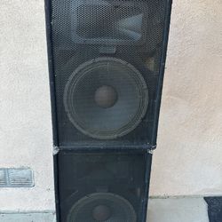 (2) 2 Way Jbl 15 Inch Speakers