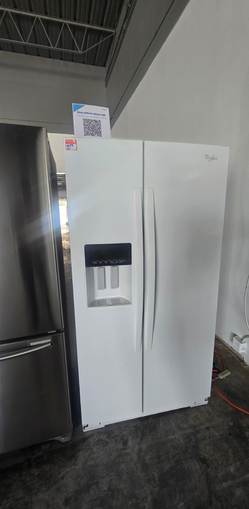 Whirlpool Side‑by‑Side Fridge – White, Ice & Water Dispenser