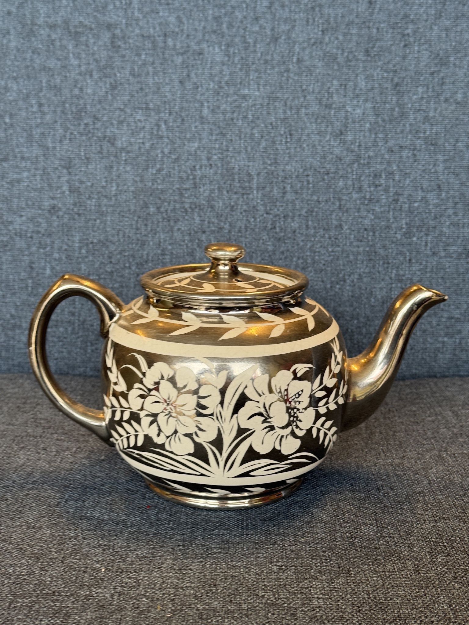 Sadler tea pod - made in England