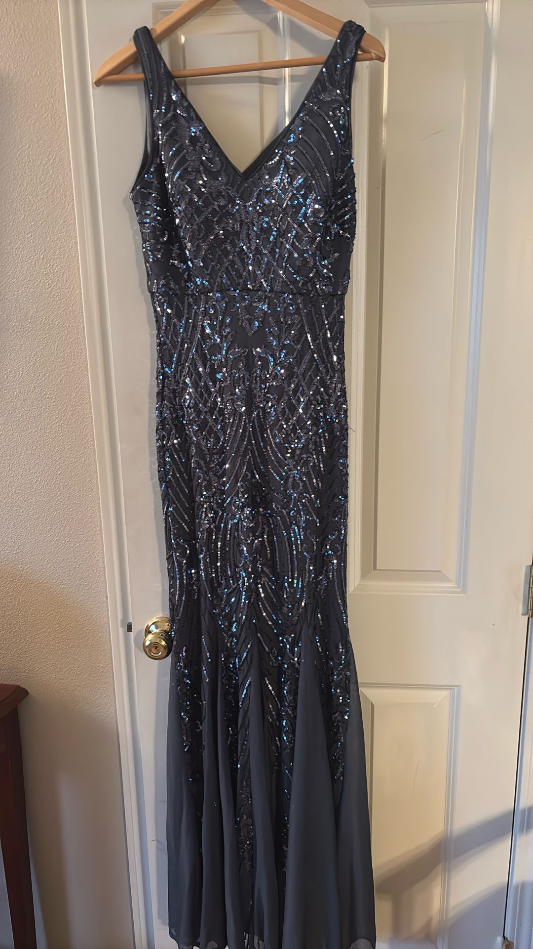 Women’s Evening Gown SZ 4