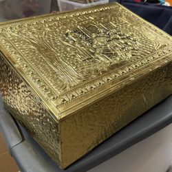 Vintage Brass Wood Coal/Kindling Log Box Embossed