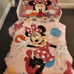 Toddler Bed/Mattress 