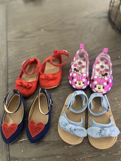 Old Navy  5 Pair/ Adorable Size 0- 2 Baby Shoes Only $ 25