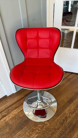 Bar swivel stool red almost new, set of 2