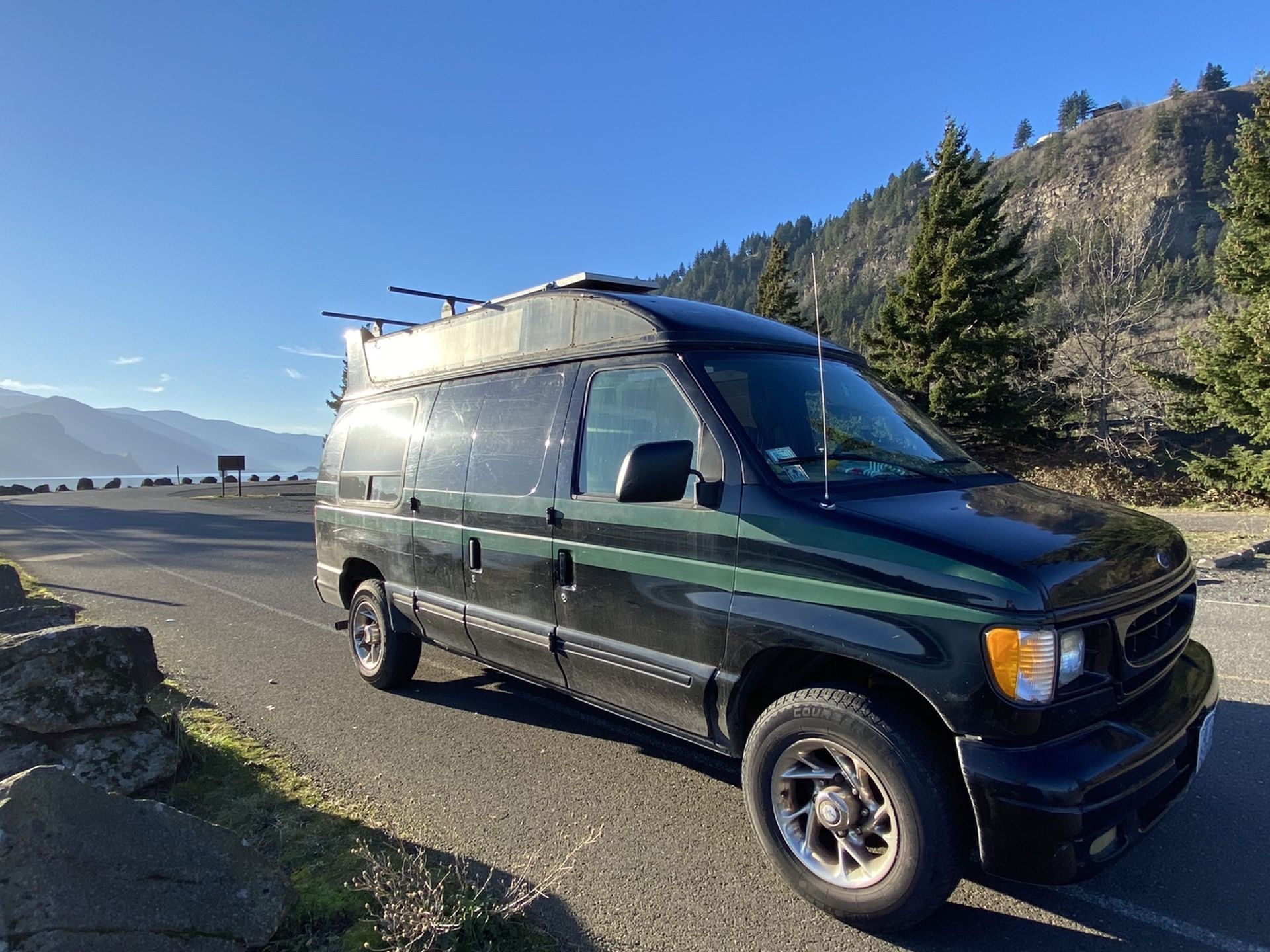 1999 Ford E250