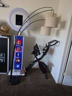Floor lamp