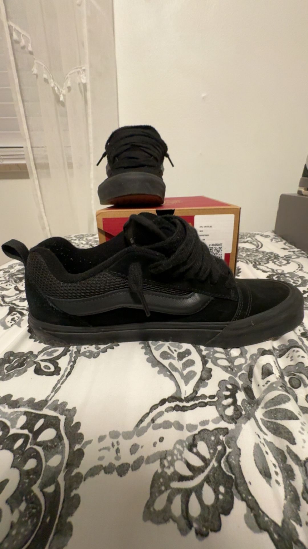 knu skool vans