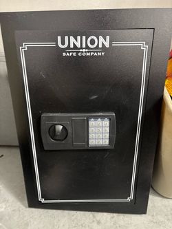 Union Safe company wall safe