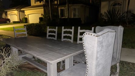 Free Dining Room