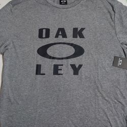 Oakley T shirt