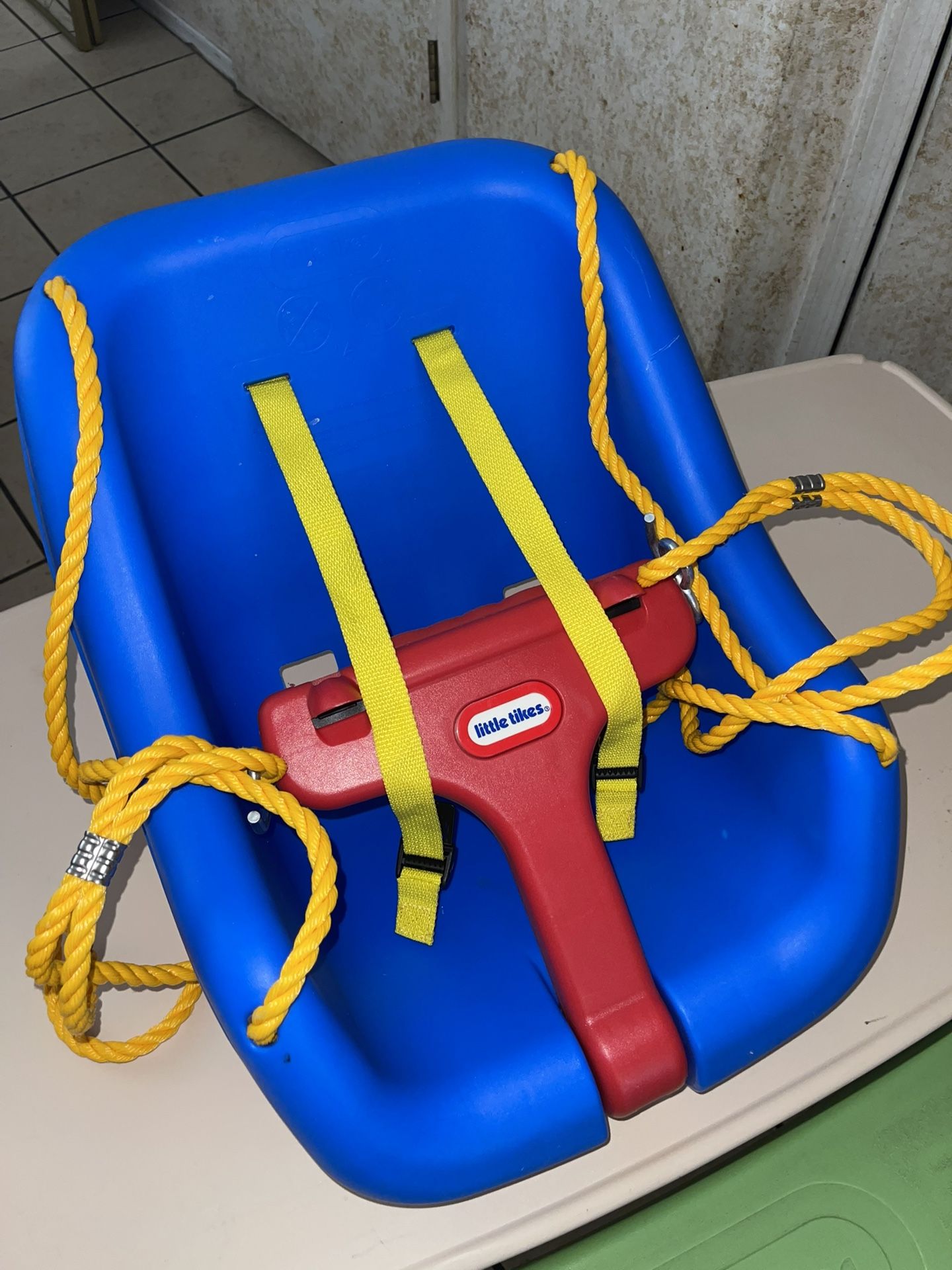 Little Tikes 2-in-1 Snug and Secure Swing, High Back Swing, Blue