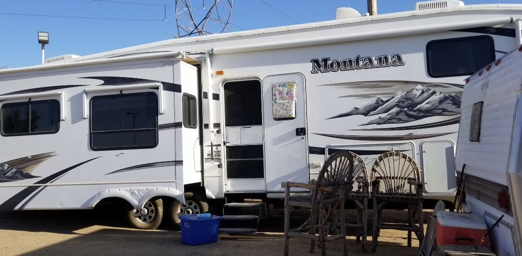 2010 MONTANA KEYSTONE 18,500