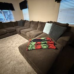 Sectional Sofa DEAL