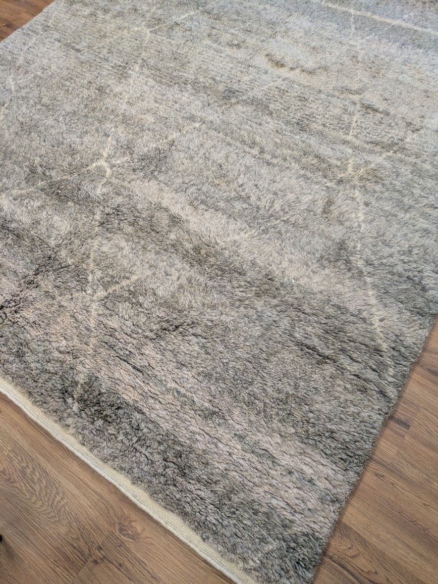 Handknotted Wool Rug 6x9