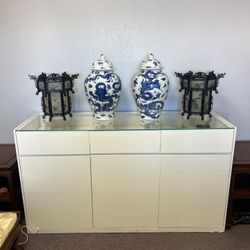 Retail White Glass Top Display Cabinet With LED Light 