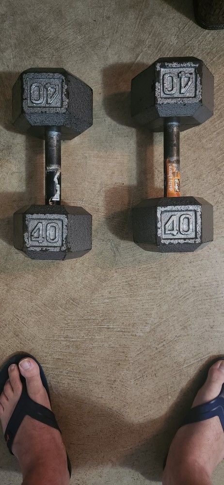 Dumbells 